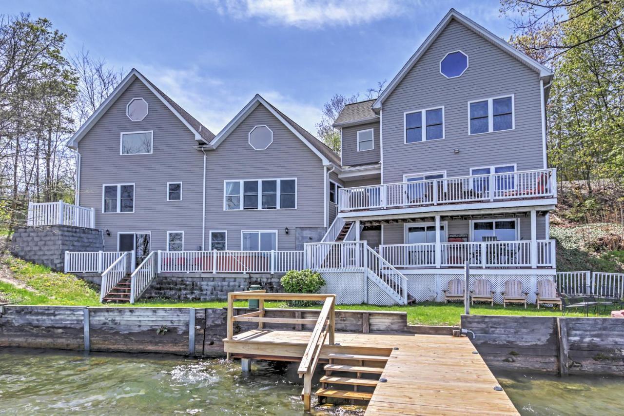 Waterfront Seneca Lake House Fire Pit And Boat Dock Дженива Экстерьер фото